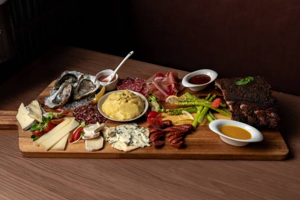 produits de la mer sur planche apeéritive